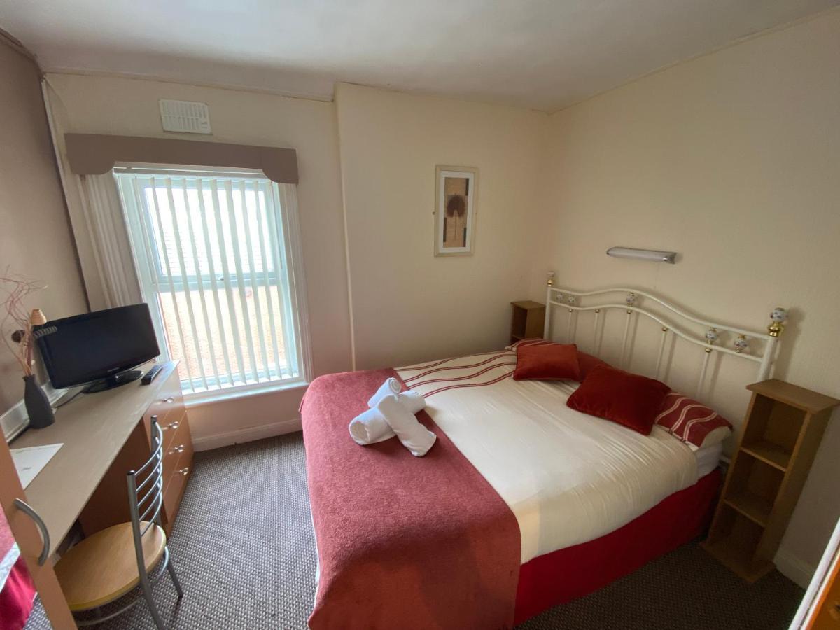 White Moon Hotel Blackpool Esterno foto