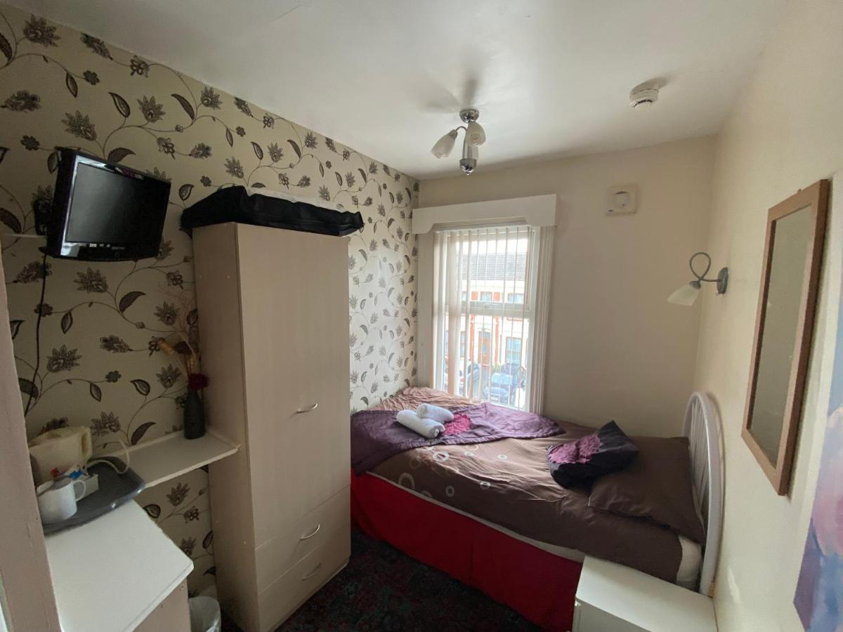White Moon Hotel Blackpool Esterno foto