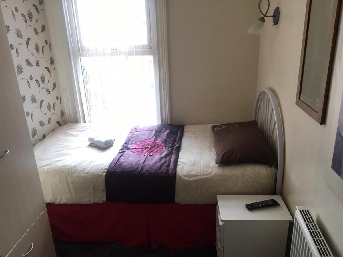 White Moon Hotel Blackpool Esterno foto