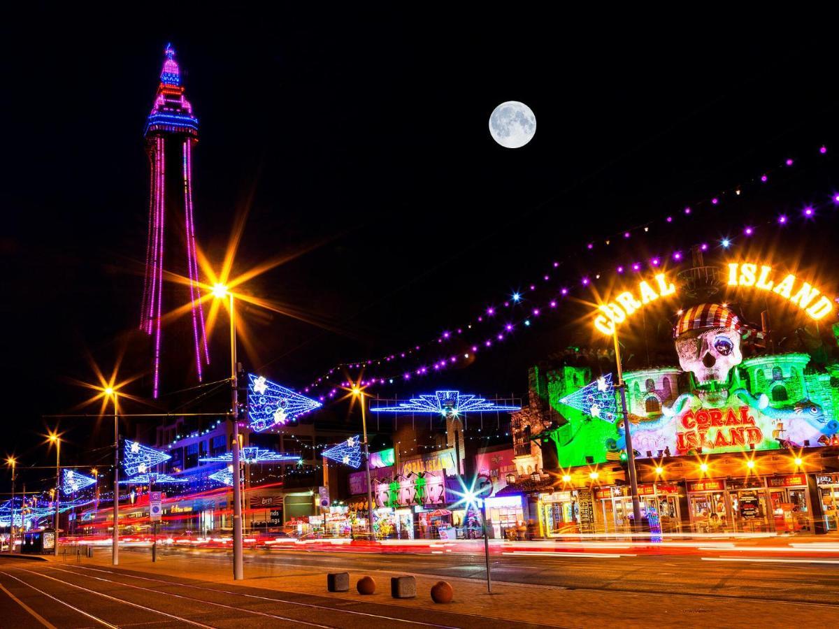 White Moon Hotel Blackpool Esterno foto