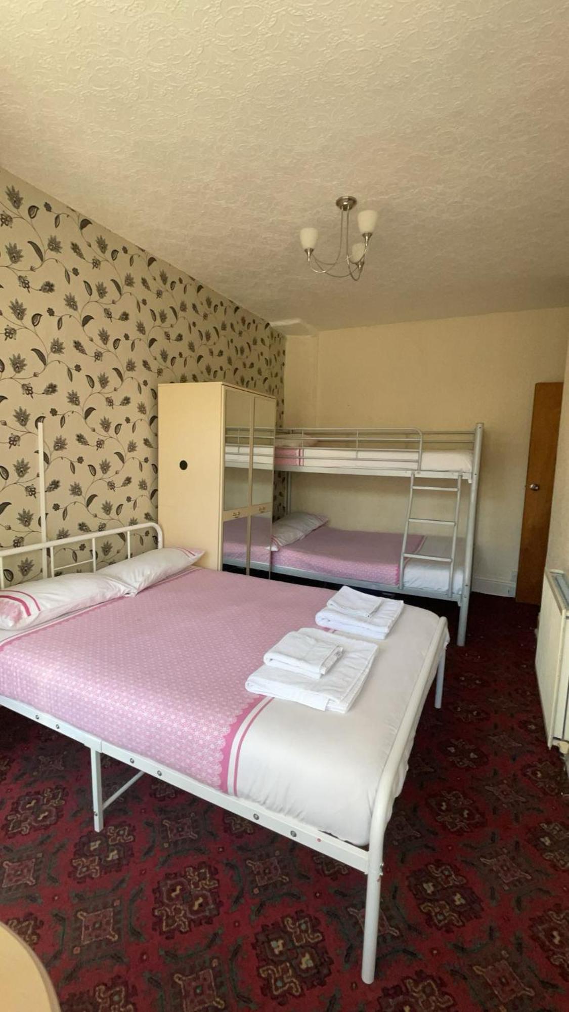 White Moon Hotel Blackpool Esterno foto